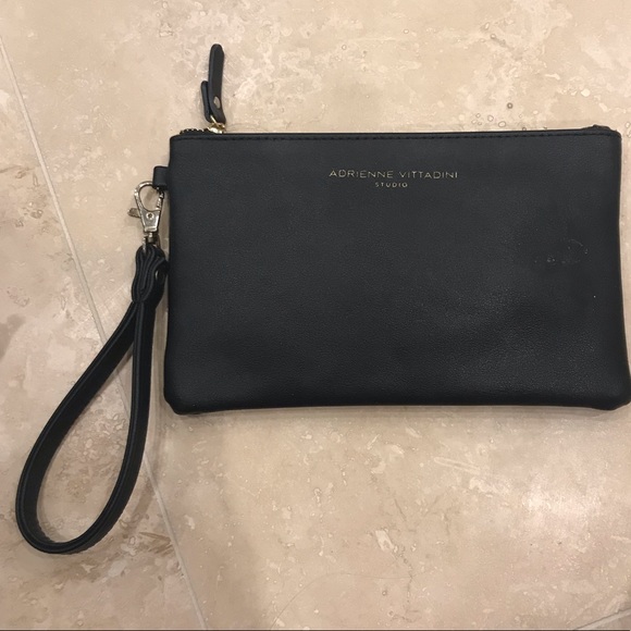 Adrienne Vittadini Handbags - Adrienne Vittadini Wrislet